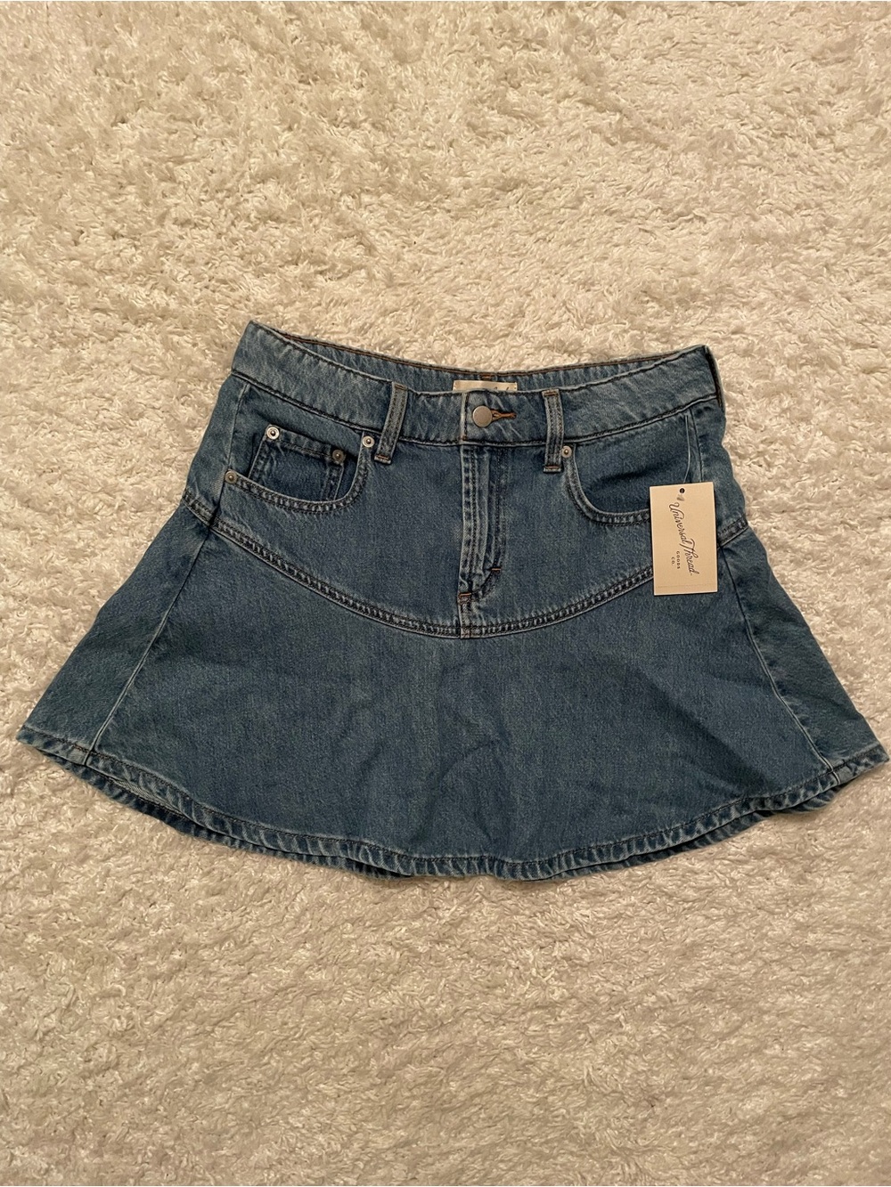 Universal Thread Women's Flouncy Mini Skirt Medium Wash Size 6 NWT